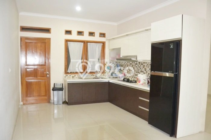 Siap Huni Hunian Elit 5 Kamar di Kadungora Dekat ke Mana Pun Siap Huni Hunian Elit 5 Kamar di Kadungora Dekat ke Mana Pun