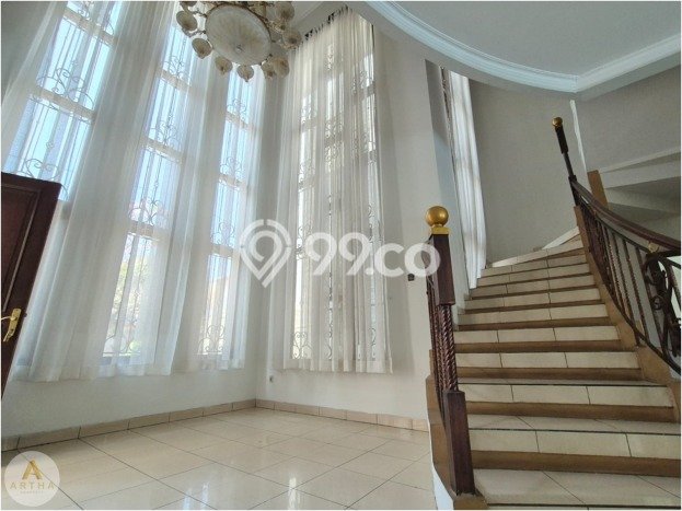 Dijual Rumah Premium dengan Fasilitas Sekitar Komplit di Batununggal, Bandung Dijual Rumah Premium dengan Fasilitas Sekitar Komplit di Batununggal, Bandung