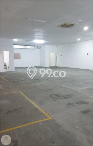 Unit Gudang Disewa Lokasi Cimahi Tengah, Cimahi Spesifikasi Luas Bangunan 1600m2 Unit Gudang Disewa Lokasi Cimahi Tengah, Cimahi Spesifikasi Luas Bangunan 1600m2