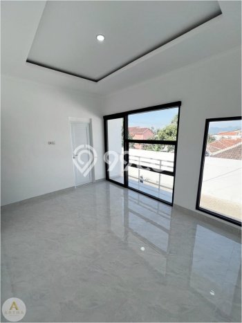 Rumah Modern Cantik 3 Kamar Bisa Langsung Pindah di Soreang Rumah Modern Cantik 3 Kamar Bisa Langsung Pindah di Soreang