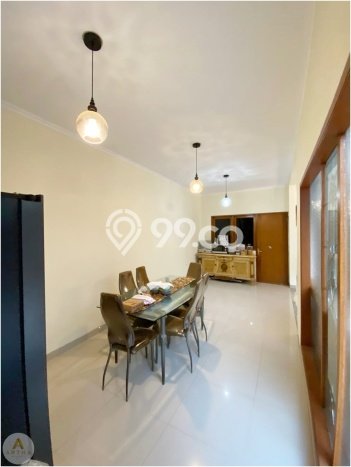 Rumah Eksklusif Siap Huni LT 300m2 di Batununggal, Bandung Rumah Eksklusif Siap Huni LT 300m2 di Batununggal, Bandung