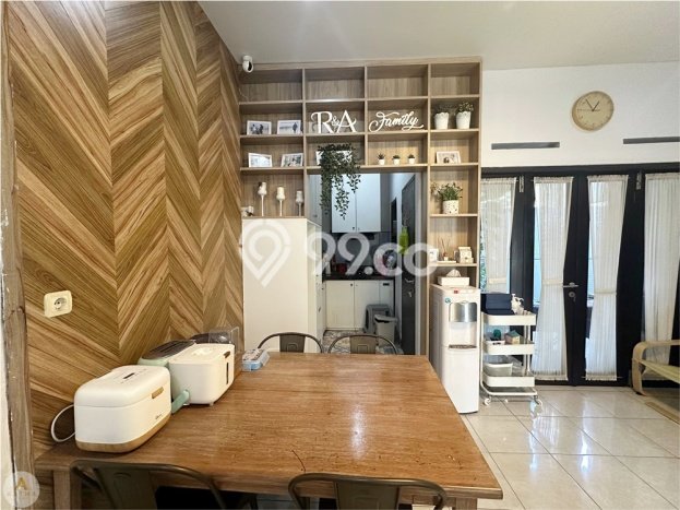 Rumah Luas Asri 3 KT Siap Pakai di Buah Batu Bandung Rumah Luas Asri 3 KT Siap Pakai di Buah Batu Bandung