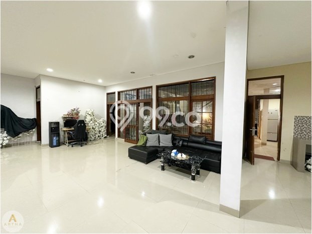 Hunian Mewah LB 300m2 Siap Huni Desain Elegan di Pasteur, Bandung Hunian Mewah LB 300m2 Siap Huni Desain Elegan di Pasteur, Bandung