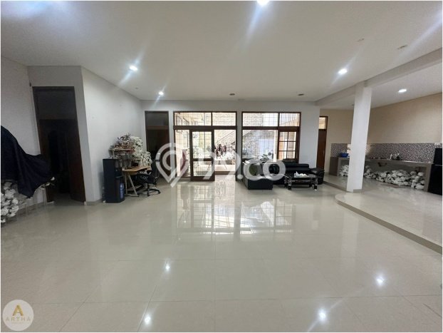 Hunian Mewah LB 300m2 Siap Huni Desain Elegan di Pasteur, Bandung Hunian Mewah LB 300m2 Siap Huni Desain Elegan di Pasteur, Bandung