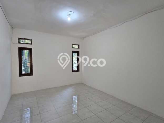 Dijual Rumah 5 Kamar Lokasi Ideal Nyaman dan Strategis di Batununggal Dijual Rumah 5 Kamar Lokasi Ideal Nyaman dan Strategis di Batununggal
