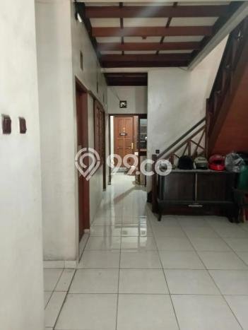 Kost Dijual di Pungkur dengan 15 KT dan Luas 300m2 Kost Dijual di Pungkur dengan 15 KT dan Luas 300m2