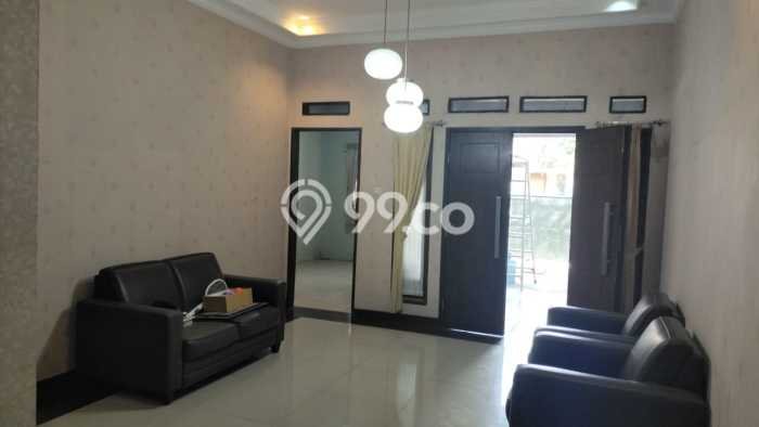 Disewakan! Rumah 3 Kamar Tidur &
3 Kamar Mandi di Ciwastra, Bandung Disewakan! Rumah 3 Kamar Tidur &
3 Kamar Mandi di Ciwastra, Bandung