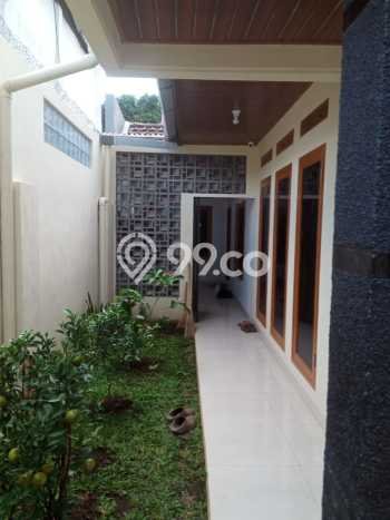 Rumah Luxury Modern Tanpa Renovasi di BKR Bandung Rumah Luxury Modern Tanpa Renovasi di BKR Bandung