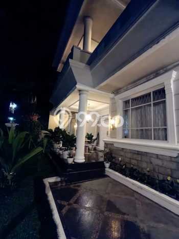 Ready to Use! Premium House LT 327m2 Desain Modern di Cigadung Ready to Use! Premium House LT 327m2 Desain Modern di Cigadung