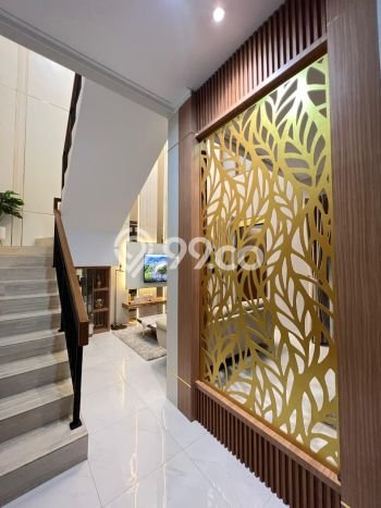 Jual Rumah Mewah Megah Dengan View Cantik di Ciwaruga, Bandung Jual Rumah Mewah Megah Dengan View Cantik di Ciwaruga, Bandung
