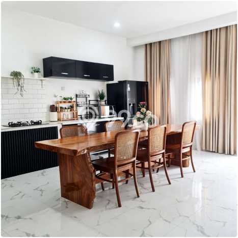 Lokasi Ideal! Vila Kawasan Pangalengan, Ukuran 370m2m², Kondisi Prima Lokasi Ideal! Vila Kawasan Pangalengan, Ukuran 370m2m², Kondisi Prima