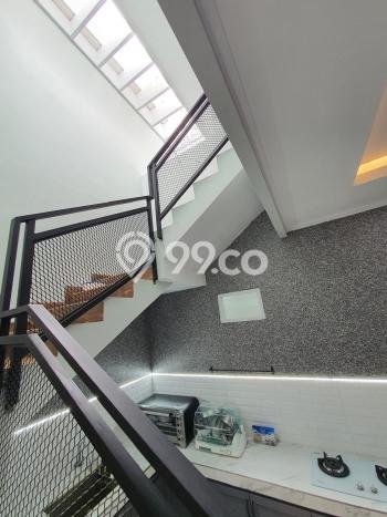 Rumah Minimalis 2 KT LT 126m2 di Taman Kopo Indah Rumah Minimalis 2 KT LT 126m2 di Taman Kopo Indah