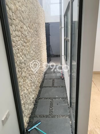 Rumah Elit Modern Tanpa Renovasi di Setra Duta Bandung Rumah Elit Modern Tanpa Renovasi di Setra Duta Bandung