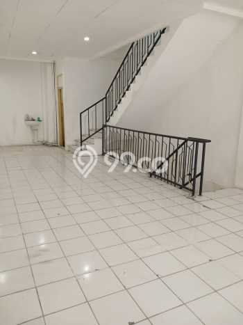 FOR RENT! Ruko di Cicadas Cocok untuk Bisnis 300m2 FOR RENT! Ruko di Cicadas Cocok untuk Bisnis 300m2