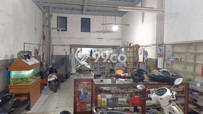 Ruko Dijual di Lengkong LT 154m2, LB 225m2 untuk Investasi Ruko Dijual di Lengkong LT 154m2, LB 225m2 untuk Investasi