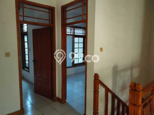 Lokasi strategis! Rumah siap huni dikontrakkan di Regol LB 140m2 Lokasi strategis! Rumah siap huni dikontrakkan di Regol LB 140m2