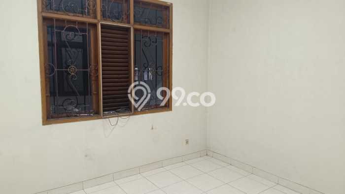 Sewa Rumah Murah di Taman Kopo Indah Bandung dengan 4 KT Sewa Rumah Murah di Taman Kopo Indah Bandung dengan 4 KT