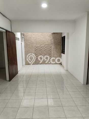 Dijual Rumah 5 Kamar Lokasi Ideal Nyaman dan Strategis di Batununggal Dijual Rumah 5 Kamar Lokasi Ideal Nyaman dan Strategis di Batununggal