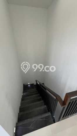 Rumah Luxury Modern Tanpa Renovasi di Sukahaji Bandung Rumah Luxury Modern Tanpa Renovasi di Sukahaji Bandung