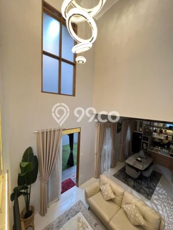Jual Rumah Mewah Megah Dengan View Cantik di Ciwaruga, Bandung Jual Rumah Mewah Megah Dengan View Cantik di Ciwaruga, Bandung