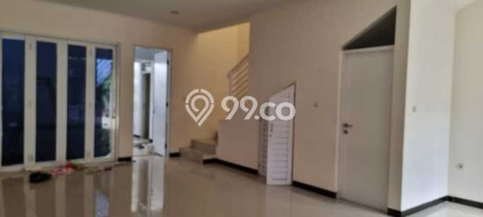 Rumah Modern 3 KT LT 102m2 di Taman Kopo Indah Rumah Modern 3 KT LT 102m2 di Taman Kopo Indah