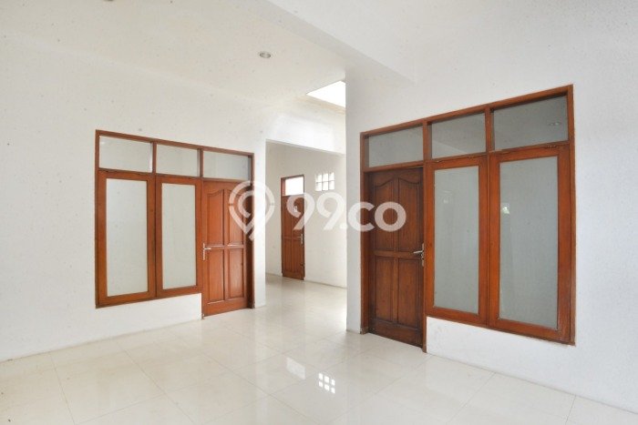 Area Ramai! Komersial Dijual di Antapani untuk Bisnis Luas Bangunan 700m2 Area Ramai! Komersial Dijual di Antapani untuk Bisnis Luas Bangunan 700m2