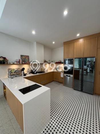 Rumah Elit Modern Tanpa Renovasi di Turangga Bandung Rumah Elit Modern Tanpa Renovasi di Turangga Bandung