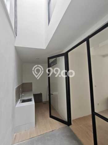 Disewakan! Rumah 4 Kamar Tidur &
3 Kamar Mandi di Lippo Karawaci, Tangerang Disewakan! Rumah 4 Kamar Tidur &
3 Kamar Mandi di Lippo Karawaci, Tangerang