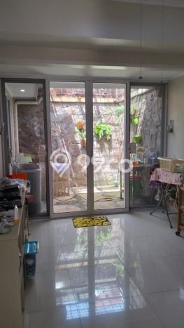 Jual Rumah Eksklusif 2 KT di Lippo Karawaci, Tangerang Jual Rumah Eksklusif 2 KT di Lippo Karawaci, Tangerang