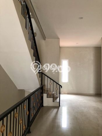 Unit Ruko Dijual di Jakarta Selatan LT 80m2 & LB 240m2 Unit Ruko Dijual di Jakarta Selatan LT 80m2 & LB 240m2