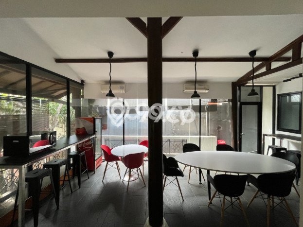 Kantor Bagus LT 1141m2 LB 1200m2 Dijual di Menteng Jakarta Pusat Kantor Bagus LT 1141m2 LB 1200m2 Dijual di Menteng Jakarta Pusat