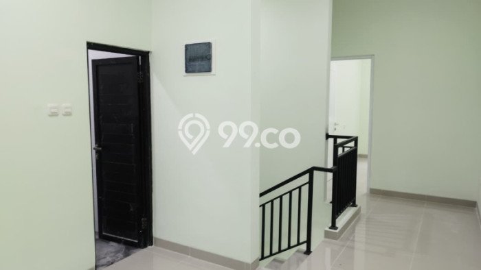 Dijual Rumah 5 Kamar Lokasi Strategis Nyaman dan Strategis di Kembangan Dijual Rumah 5 Kamar Lokasi Strategis Nyaman dan Strategis di Kembangan