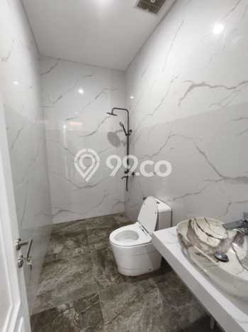 Dijual Rumah Mewah Elegan Dengan View Eksklusif di Bintaro, Tangerang Selatan Dijual Rumah Mewah Elegan Dengan View Eksklusif di Bintaro, Tangerang Selatan