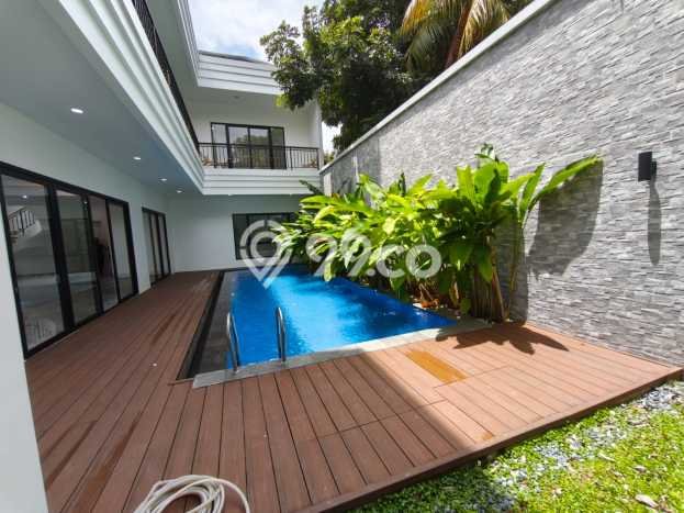 Dijual Rumah Mewah Elegan Dengan View Eksklusif di Bintaro, Tangerang Selatan Dijual Rumah Mewah Elegan Dengan View Eksklusif di Bintaro, Tangerang Selatan