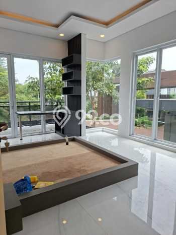 Rumah Mewah LB 330m2 Siap Pakai Desain Elegan di Metland Puri, Jakarta Barat Rumah Mewah LB 330m2 Siap Pakai Desain Elegan di Metland Puri, Jakarta Barat