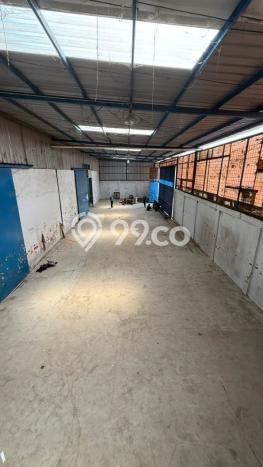 LOKASI PREMIUM! Gudang di Cipondoh, Luas 1600m2m², Area Niaga LOKASI PREMIUM! Gudang di Cipondoh, Luas 1600m2m², Area Niaga