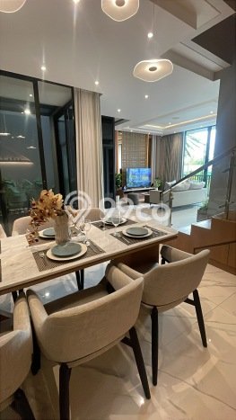 Rumah Luxury Best Location di Jakarta Barat, DKI Jakarta Rumah Luxury Best Location di Jakarta Barat, DKI Jakarta