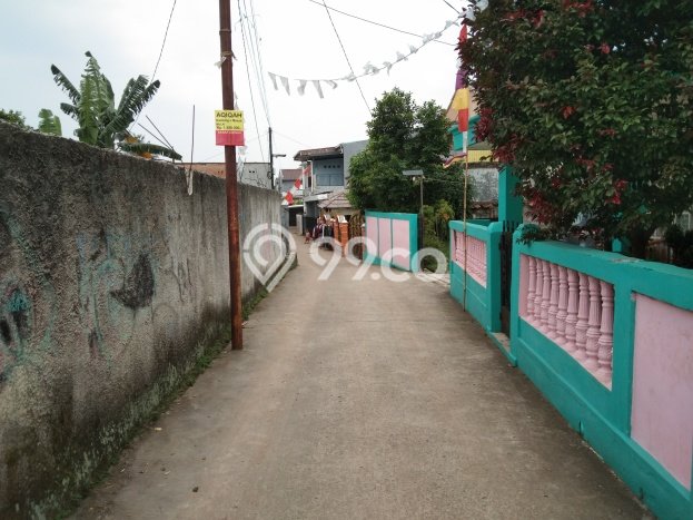 Hunian Cantik Modern Lb 200m2 di Sawangan, Depok Hunian Cantik Modern Lb 200m2 di Sawangan, Depok