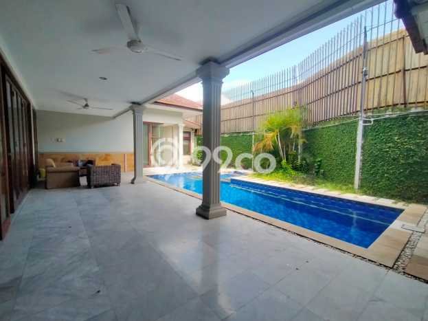 Dijual Rumah Luas Megah Dengan View Eksklusif di Gandaria, Jakarta Selatan Dijual Rumah Luas Megah Dengan View Eksklusif di Gandaria, Jakarta Selatan