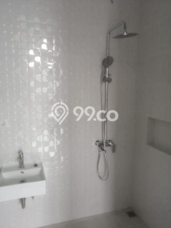 Ready to Use! Premium House LT 119m2 Desain Modern di Kebagusan Ready to Use! Premium House LT 119m2 Desain Modern di Kebagusan