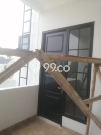 Ready to Use! Premium House LT 119m2 Desain Modern di Kebagusan Ready to Use! Premium House LT 119m2 Desain Modern di Kebagusan