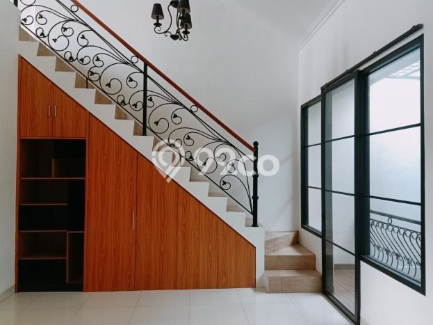 For Sale! Luxury House LT 119m2 Desain Modern di Kalibata For Sale! Luxury House LT 119m2 Desain Modern di Kalibata