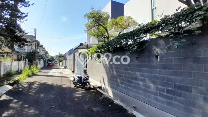 Siap Huni Rumah Mewah 5 Kamar di Regol Dekat ke Mana Pun Siap Huni Rumah Mewah 5 Kamar di Regol Dekat ke Mana Pun