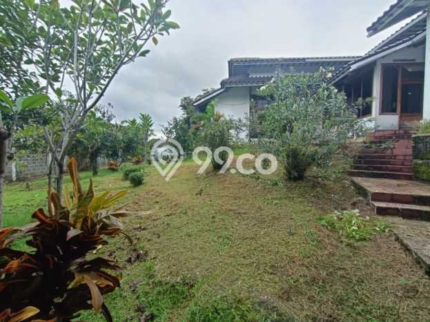 Rumah 9 KT 5 KM LT 2310m2m², LB 672m2m² di Setiabudi, Bandung Rumah 9 KT 5 KM LT 2310m2m², LB 672m2m² di Setiabudi, Bandung