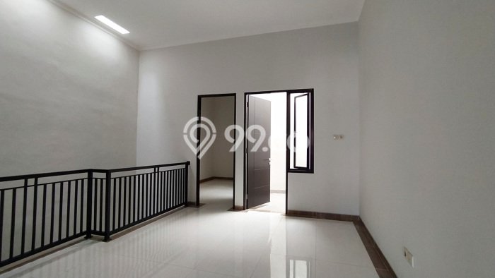 Rumah Modern Cantik 4 Kamar Siap Huni di Rungkut Rumah Modern Cantik 4 Kamar Siap Huni di Rungkut