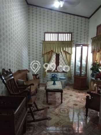 Hunian Mewah Siap Huni LT 224m2 di Kebayoran Baru, Jakarta Selatan Hunian Mewah Siap Huni LT 224m2 di Kebayoran Baru, Jakarta Selatan