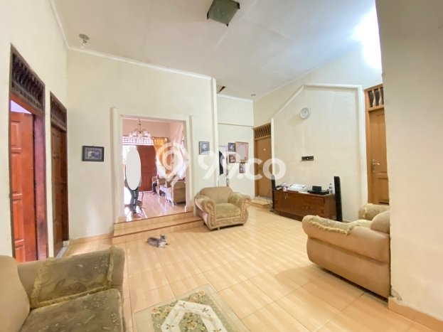 Rumah Modern 5 Kamar LT 297m2 di Pondok Cabe Rumah Modern 5 Kamar LT 297m2 di Pondok Cabe