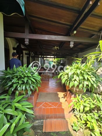For Sale! Luxury House LT 540m2 Desain Modern di Kemang For Sale! Luxury House LT 540m2 Desain Modern di Kemang