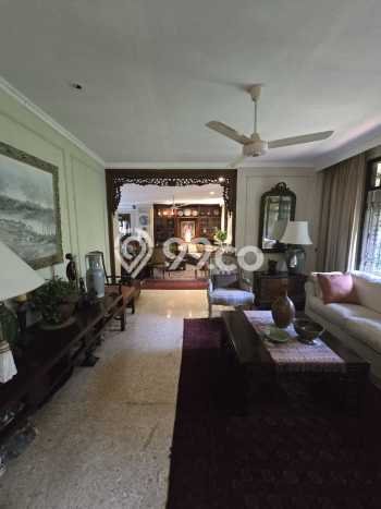 For Sale! Luxury House LT 540m2 Desain Modern di Kemang For Sale! Luxury House LT 540m2 Desain Modern di Kemang
