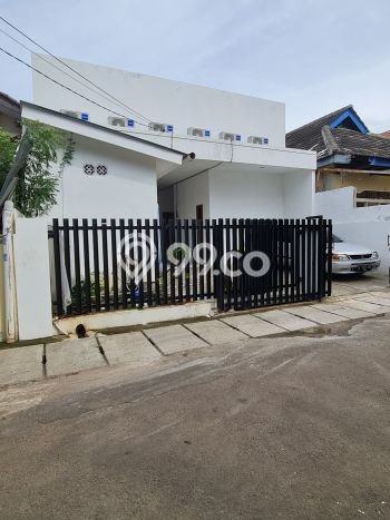 Kost Dijual di Radio Dalam dengan 10 KT dan Luas 200m2 Kost Dijual di Radio Dalam dengan 10 KT dan Luas 200m2